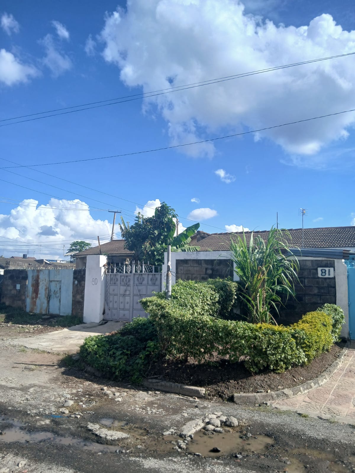 3 Bedroom Bungalow with SQ for Sale in Savannah Estate, Donholm – Nairobi KSh 5.625M